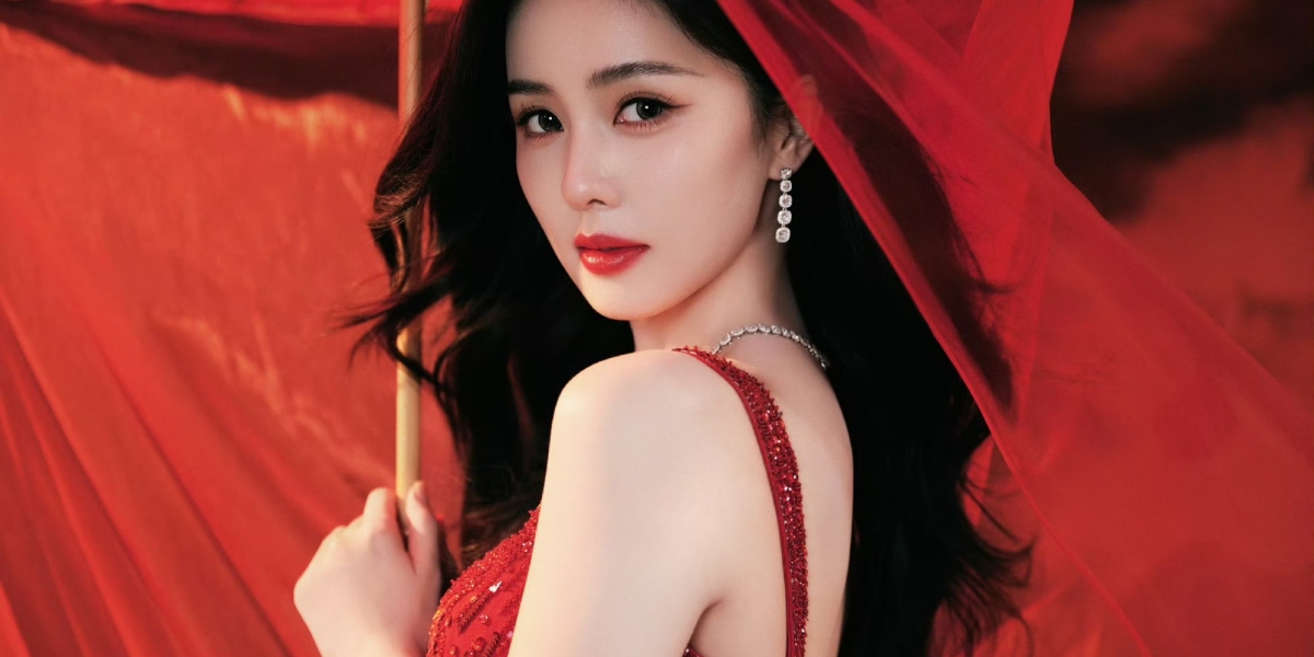 白鹿即将亮相春晚舞台的两组全新造型